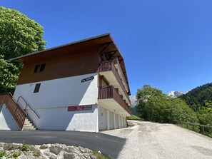 Esterni