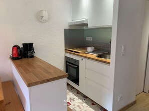 Microwave, oven, coffee/tea maker, toaster