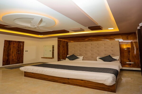 Deluxe Double Room, City View | Hypo-allergenic bedding, desk, rollaway beds, free WiFi - Hotel Eagle Inn (Udaipur)