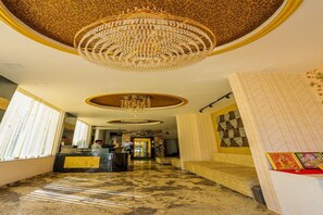 Reception - Hotel Eagle Inn (Udaipur)