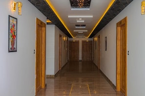 Lobby - Hotel Eagle Inn (Udaipur)