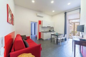 Living area - Arka Group - Apartment Deluxe historical center  (Napoli)