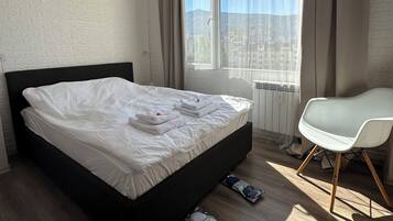 1 bedroom, iron/ironing board, travel crib, WiFi