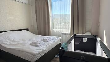 1 Schlafzimmer, Bügeleisen/Bügelbrett, Reisekinderbett, WLAN