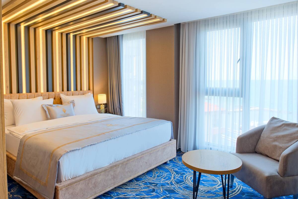 Quarto standard, vista para o mar | Roupas de cama de algodão egípcio, roupas de cama premium, frigobar