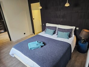 3 chambres, fer et planche Ă repasser, Wi-Fi gratuit, draps fournis