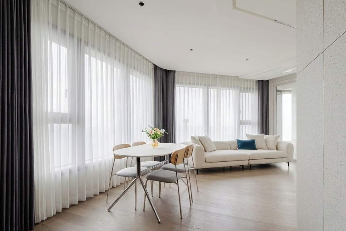 Family Two Room | Living area