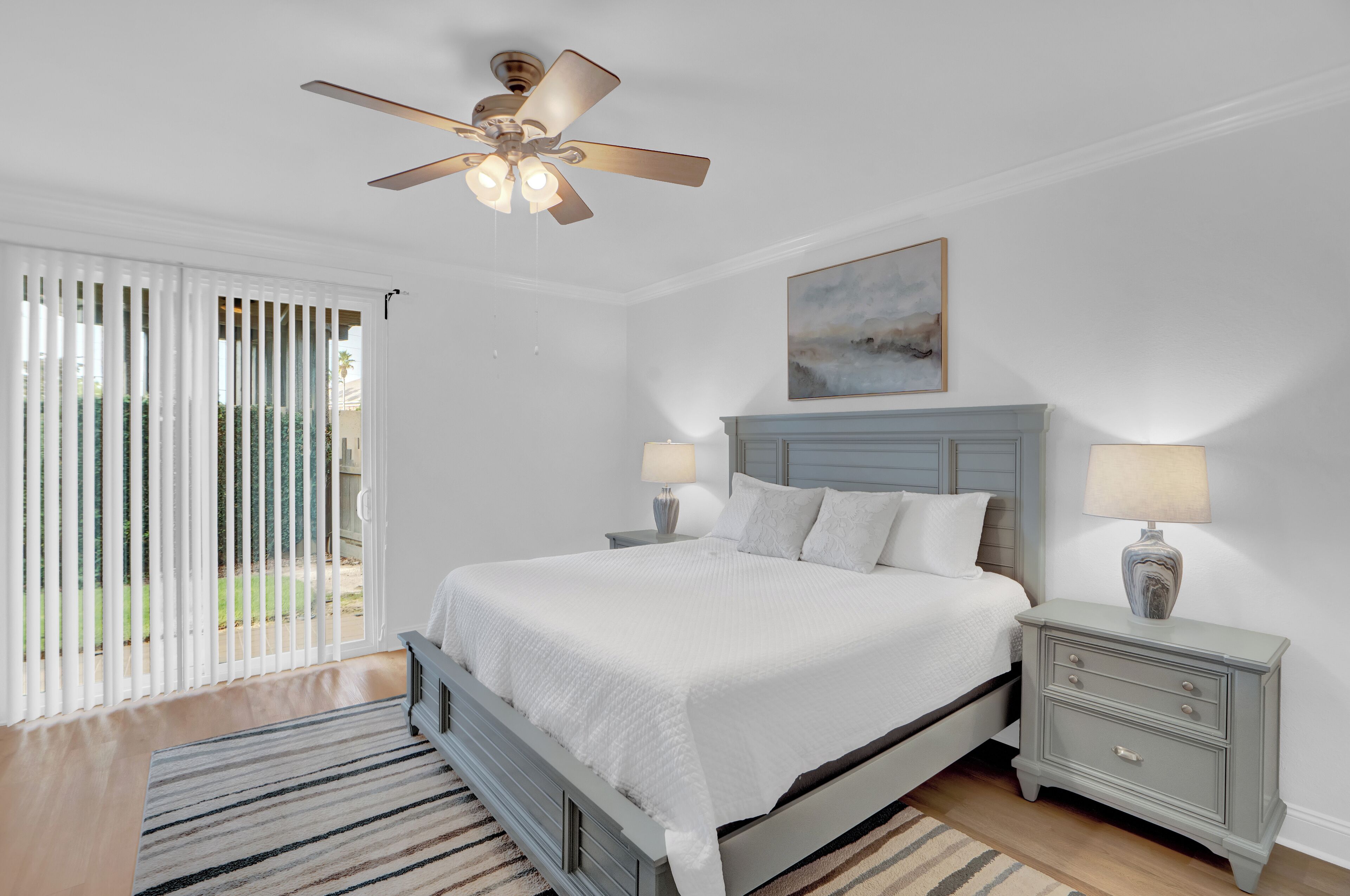 4 bedrooms, iron/ironing board, free WiFi, bed sheets