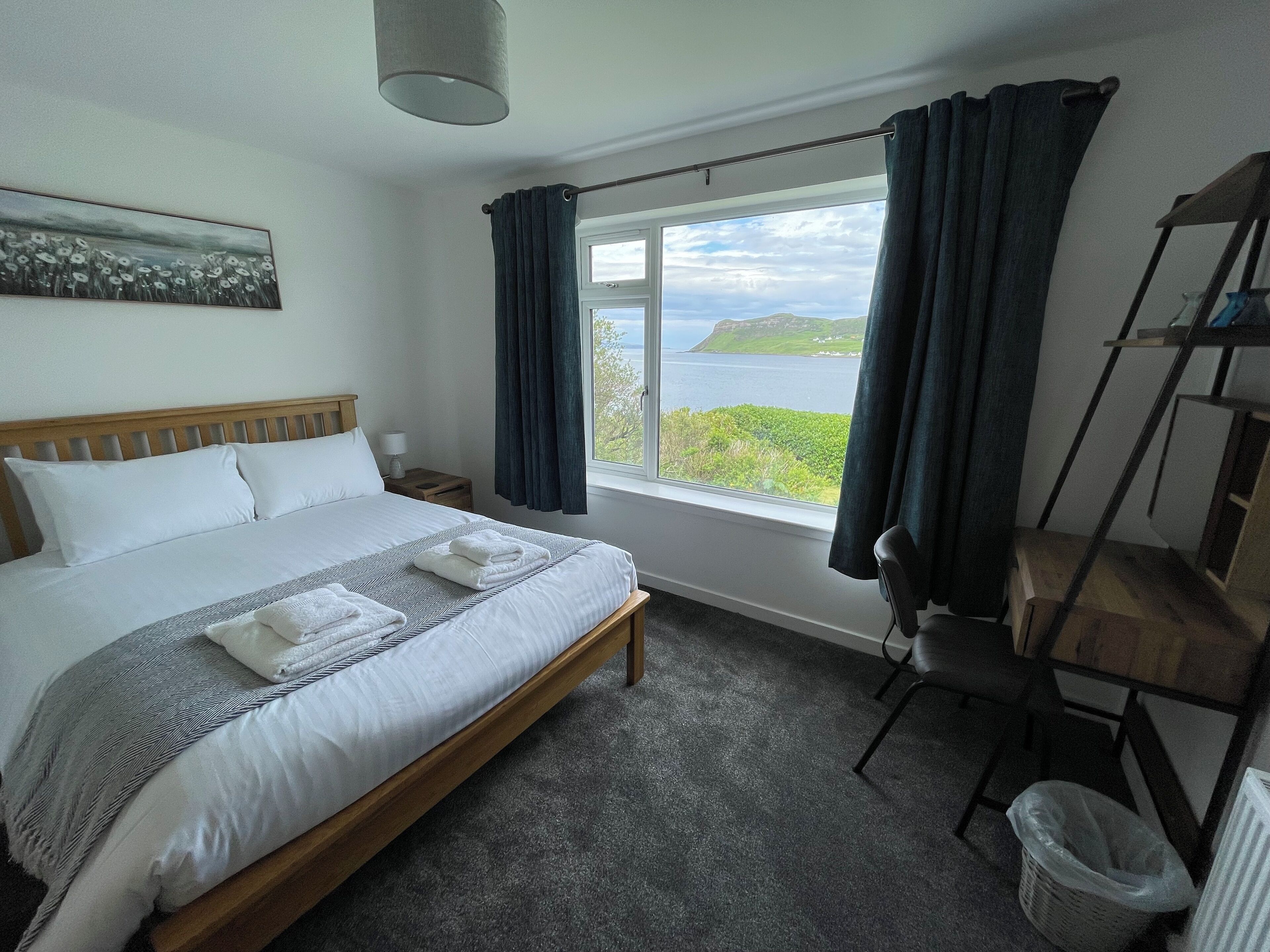 Cottage, 3 Bedrooms | Blackout drapes, free WiFi, bed sheets