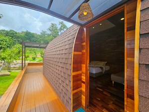 Executive Room, Balcony, River View - Pang fan Rock & River Resort (Doi Saket)