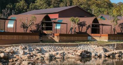 Pang fan Rock & River Resort
