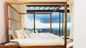 Standard Villa, Hill View - Champagne Ridge Villa by YourHost Kenya (Olooloitikosh)