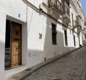 Exterior detail - La Casita de la Muralla (Tarifa)