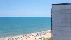 On the beach - Beautiful 2 Story Side Ocean View 2 Bed Capri Condo (Ocean City)