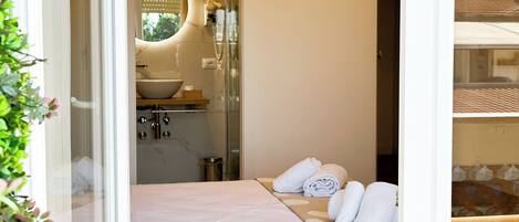 Comfort Double Room, 1 Double Bed, Balcony | Desk, soundproofing, free WiFi