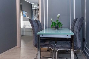 Spiseområde på rommet