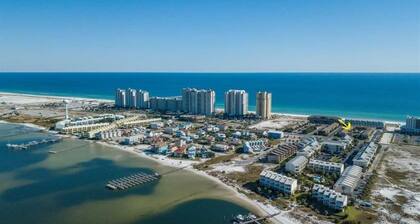 Beachview 112-Amazing 2bedroom/2bathroom with Community pool. Sleeps 6