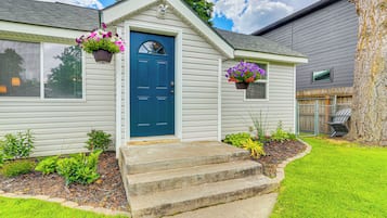 House (1 Bedroom) | Interior