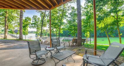 Dock & Deck at Kentucky Lake Family Retreat!