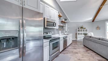 House (3 Bedrooms) | Bahagian dalam