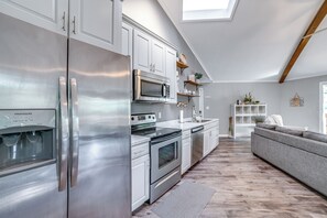 House (3 Bedrooms) | Interior - Dock & Deck at Kentucky Lake Family Retreat! (Gilbertsville)