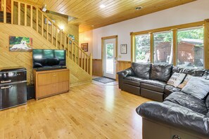 House (3 Bedrooms) | Interior - Lakefront Tower Home w/ Shared Dock! (Tower)