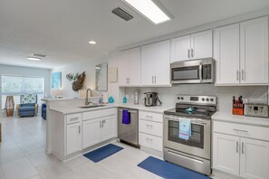 Apartment (2 Bedrooms) | Interior - Fernandina Beach Townhome w/ Patio: Walk to Beach! (Fernandina Beach)