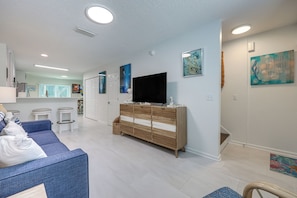 ์ํํธ (2 Bedrooms) | ๋ด๋ถ
