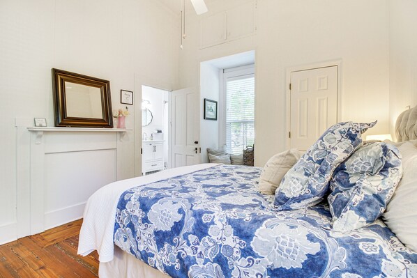 Interior - Charming Georgia Cottage ~ 19 Mi to Statesboro! (Metter)
