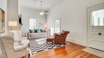 Cottage (2 Bedrooms) | Bahagian dalam