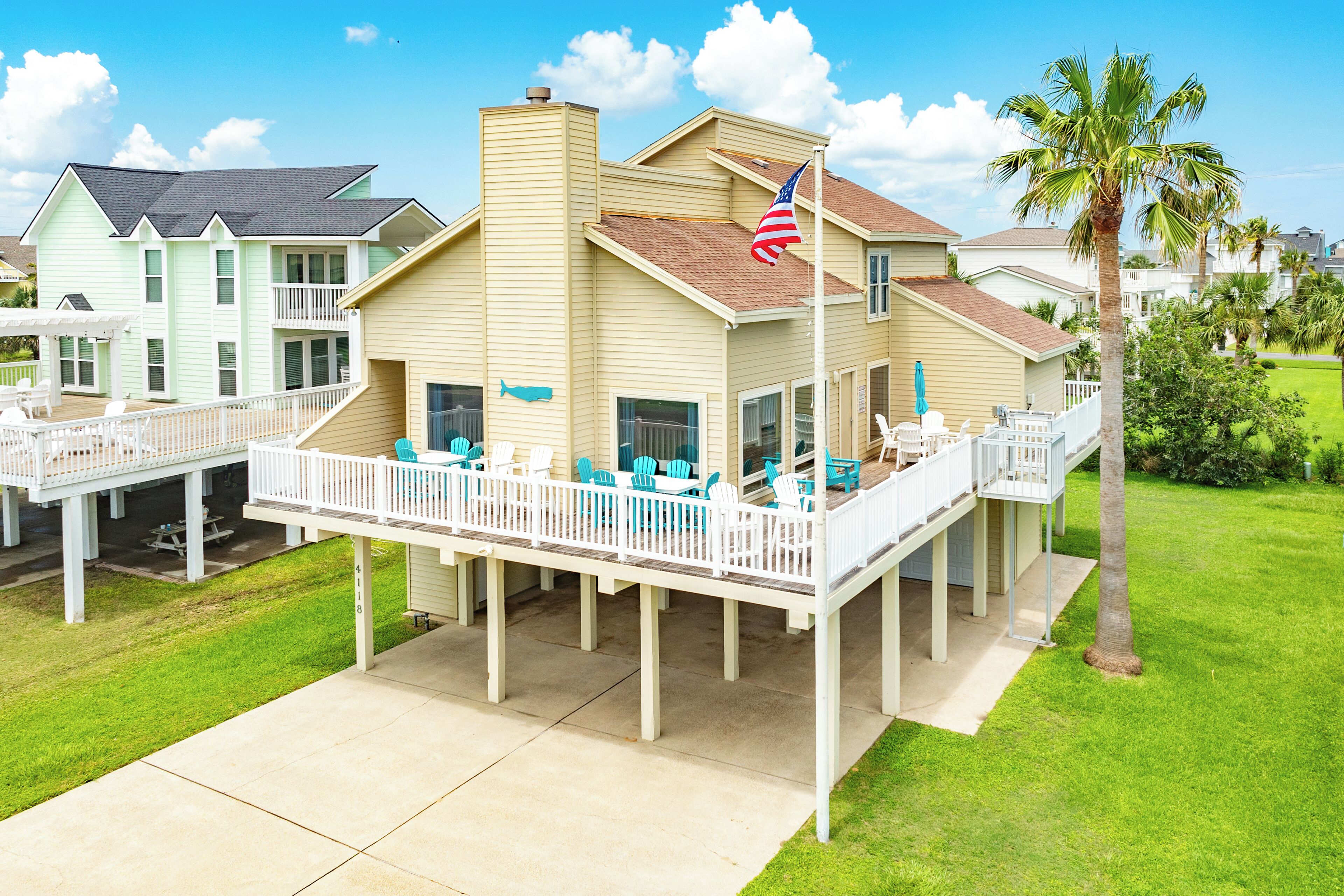 Easy Beach Access in Pirates Beach w/ Huge Deck, Cargo Lift, Loft, Dog Friendly