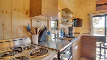 House (1 Bedroom) | Interior
