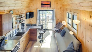 House (1 Bedroom) | Interior