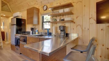 House (1 Bedroom) | Interior