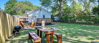 Private Hot Tub & Cold Plunge: Fayetteville Gem!
