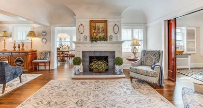 Walkable Zelienople Home w/ Patio & Grill!