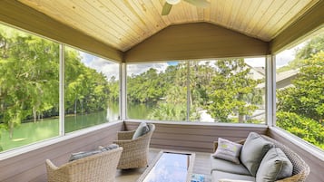 Rumah (4 Bedrooms) | Interior