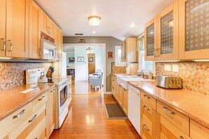 House (4 Bedrooms) | Interior - Boathouse & Dock: Riverfront Dunnellon Getaway! (Dunnellon)