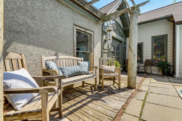 Cottage (2 Bedrooms) | Interior