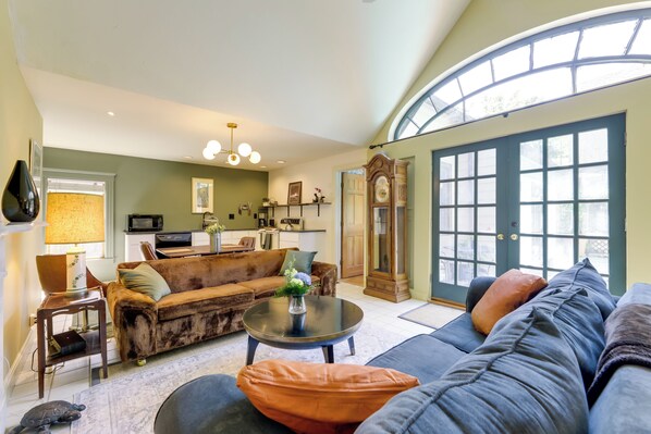 Cottage (2 Bedrooms) | Front of property