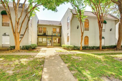 Dallas Condo in Walkable Knox Street District!