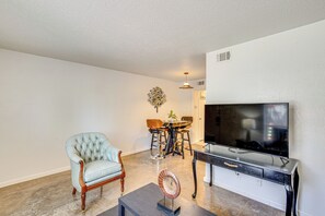 Apartment (1 Bedroom) | Interior - Dallas Condo in Walkable Knox Street District! (Dallas)