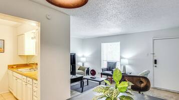 Apartment (1 Bedroom) | Interior