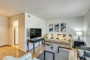 Apartment (1 Bedroom) | Interior