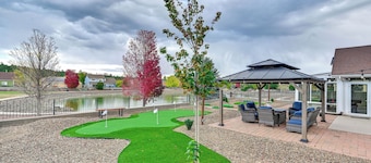 12 Mi to Flagstaff: Pet-friendly Home w/ Sunroom!