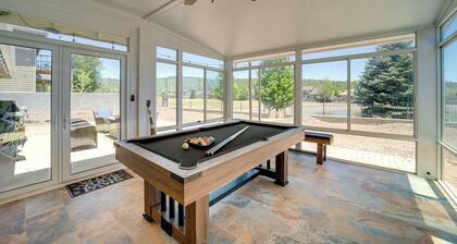 12 Mi to Flagstaff: Pet-friendly Home w/ Sunroom!