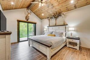 House (5 Bedrooms) | Interior - Branson Gem w/ Hot Tub Access & Private Boat Slip! (Branson)