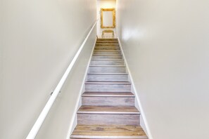 Apartment (2 Bedrooms) | Bahagian dalam