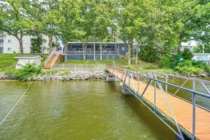 Interior - Game Room & Dock: Waterfront Osage Beach Home! (Osage Beach)