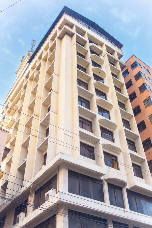 Front of property - Durban Hotel (Dar es Salaam)